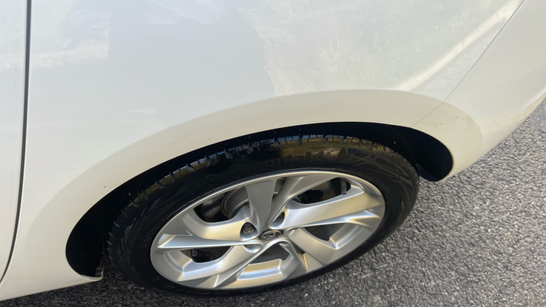 Vauxhall Astra 1.2 Turbo 145 SRi 5dr Petrol Hatchback